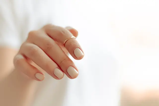 ślubne paznokcie - jak wybrać