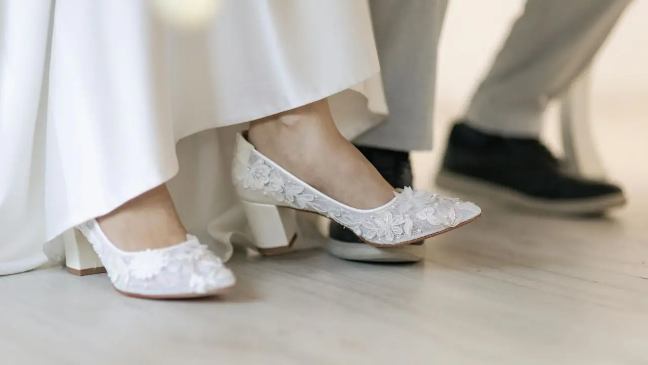 Buty Ślubne na Słupku - Idealne Połączenie Elegancji i Wygody 13 buty ślubne niskie