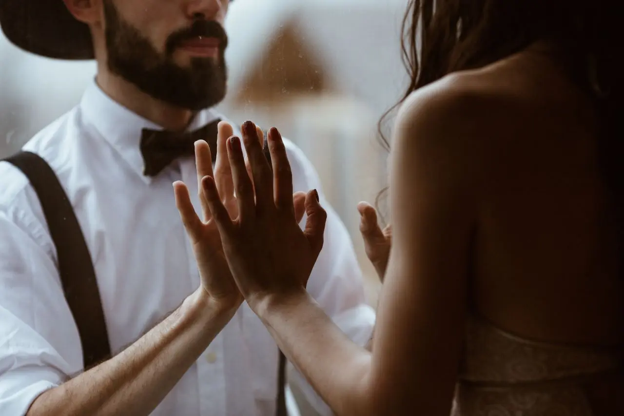 Jak się ubrać na wesele bez garnituru