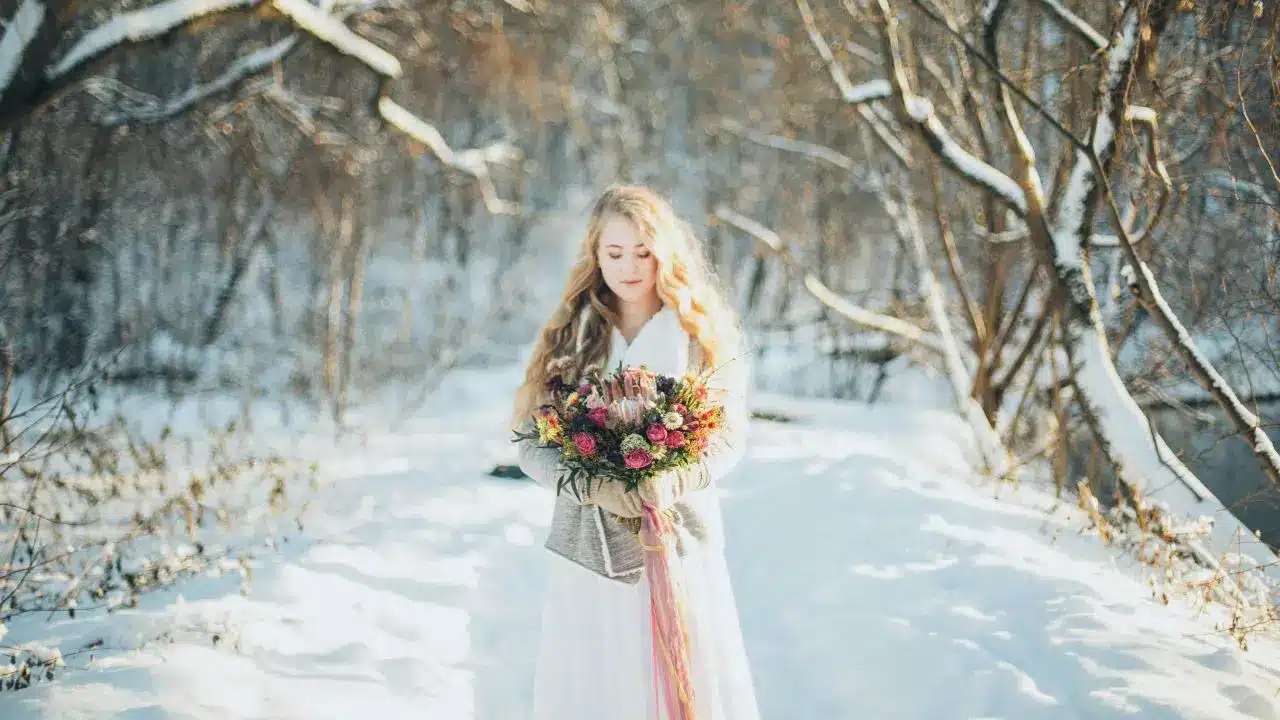 Inspirujące Pomysły na Zimowy Bukiet Ślubny 14 slubny bukiet zimowy