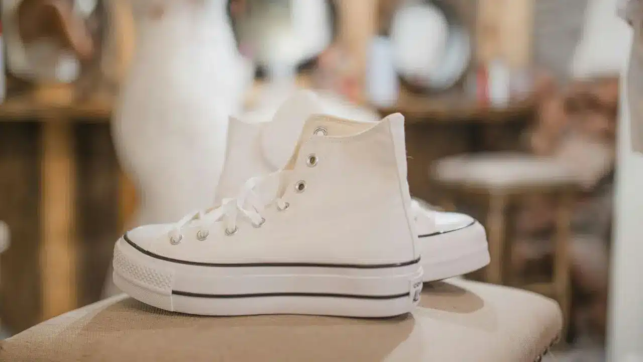 Niskie Buty Ślubne - Wady i Zalety 14 trampki slubne